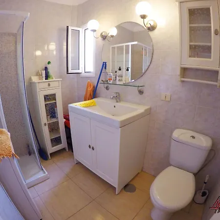 Los Cristianos Sea View شقة *